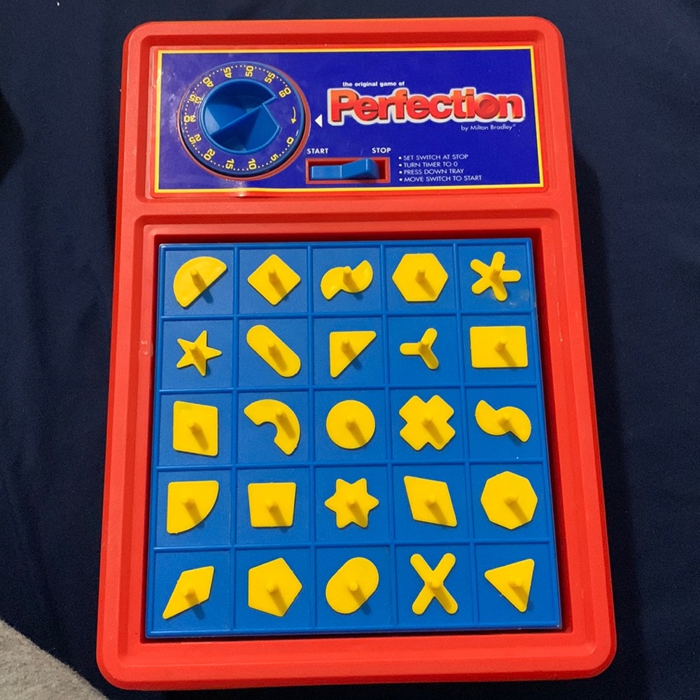 Perfection game with all pieces